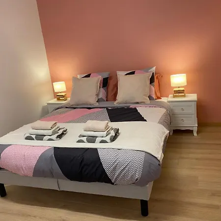 Grand F4 De 71M2 Pour 6 Personnes En Plein Centre Ville Arpajon Esterno foto