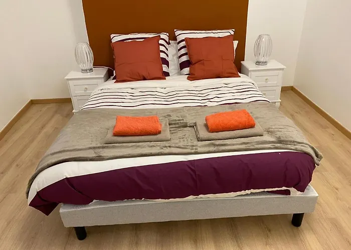 Grand F4 De 71M2 Pour 6 Personnes En Plein Centre Ville Arpajon